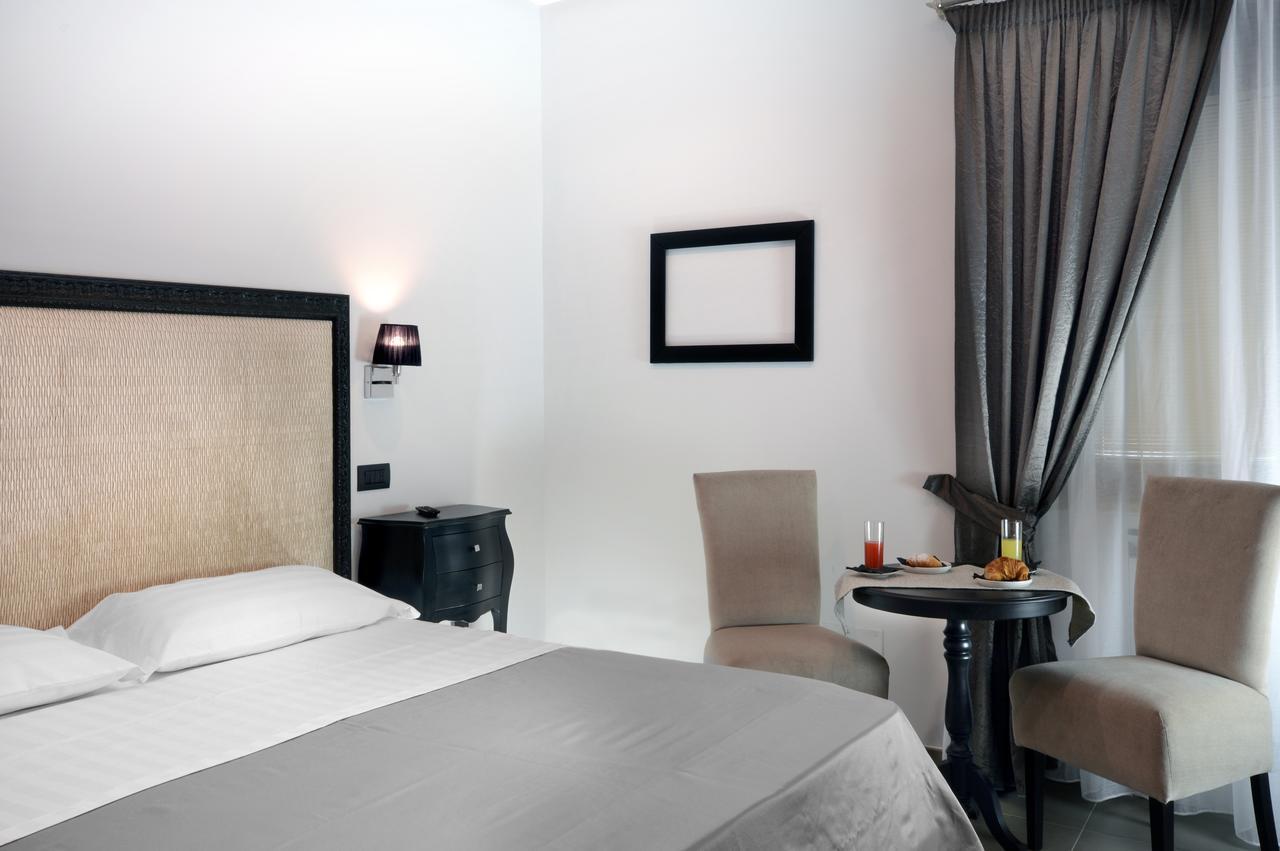 Barbarella Suite Naples Exterior photo